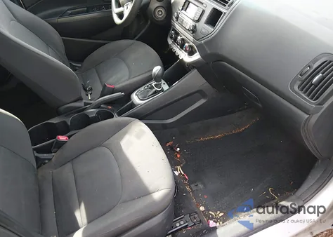 2013 Kia Rio Lx z USA, uszkodzony, nr VIN KNADM4A33D6293124